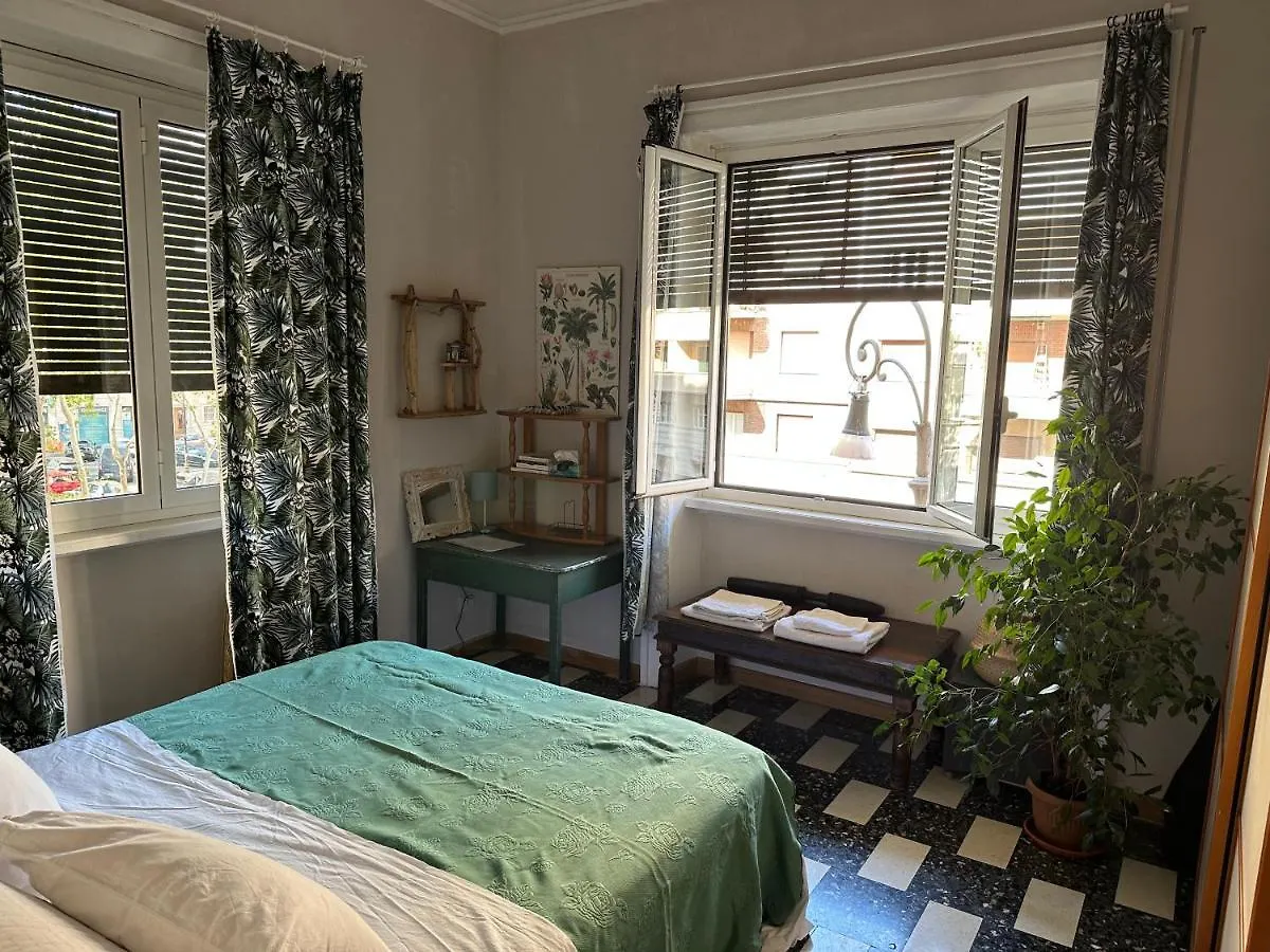 Homestay Room Bridge Rome